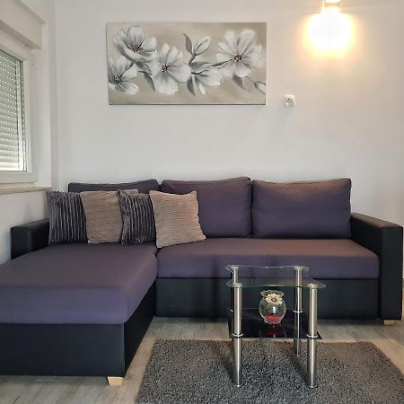 Kaštel SućuracApartman Nelaアパートメント エクステリア 写真