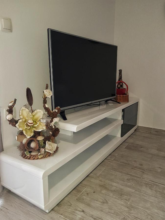 Kaštel SućuracApartman Nelaアパートメント エクステリア 写真