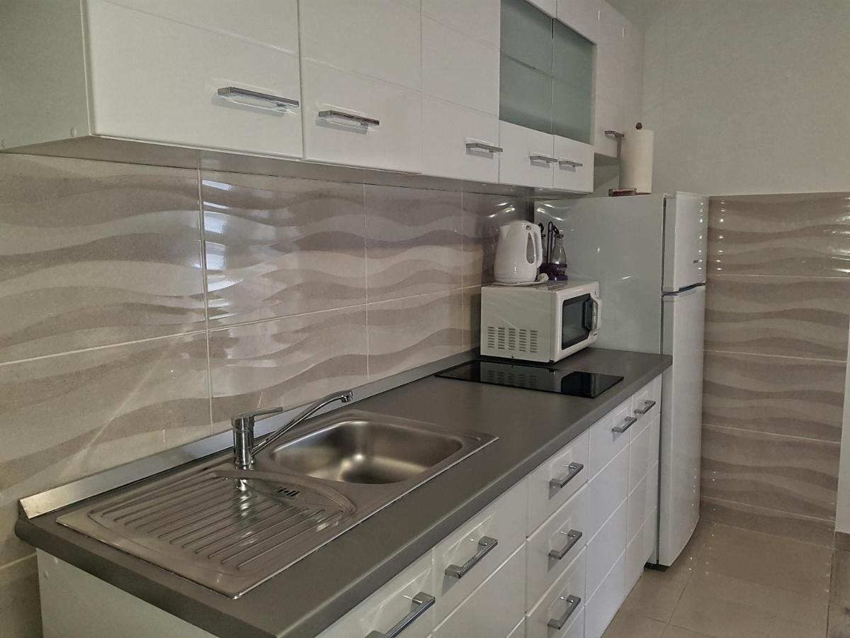 Kaštel SućuracApartman Nelaアパートメント エクステリア 写真