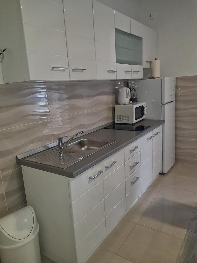 Kaštel SućuracApartman Nelaアパートメント エクステリア 写真