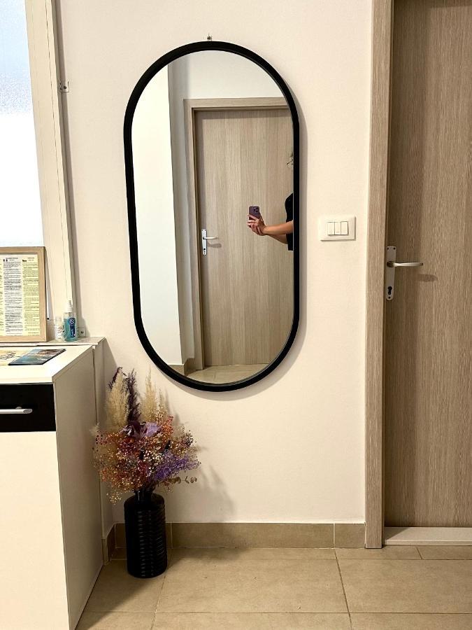 Kaštel SućuracApartman Nelaアパートメント エクステリア 写真