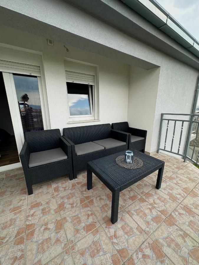 Kaštel SućuracApartman Nelaアパートメント エクステリア 写真