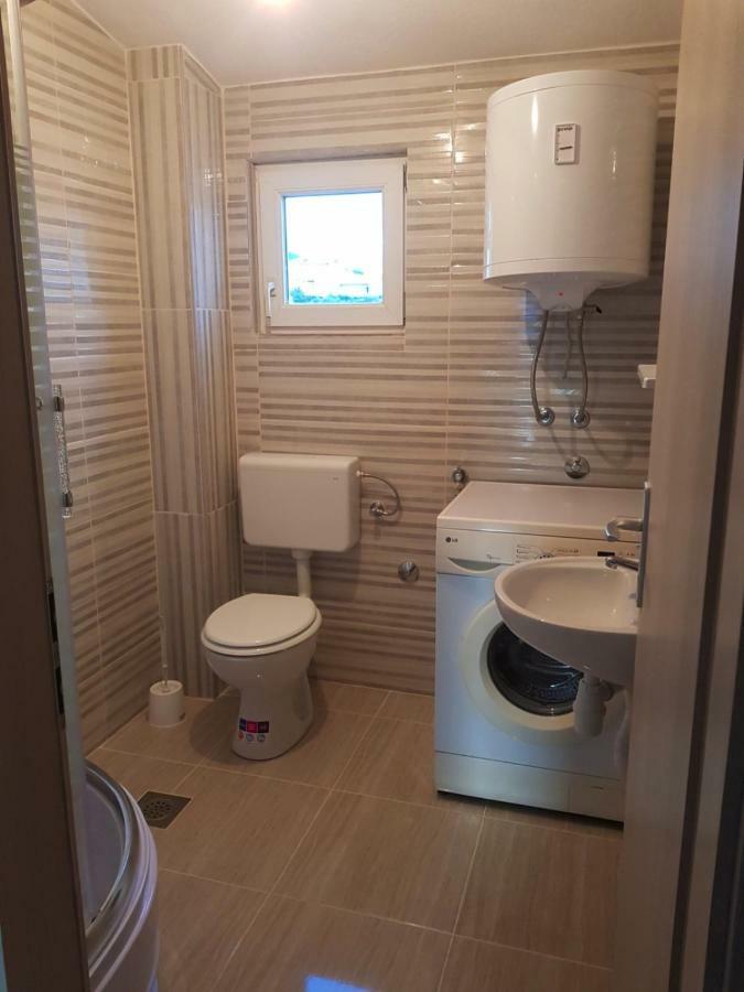 Kaštel SućuracApartman Nelaアパートメント エクステリア 写真