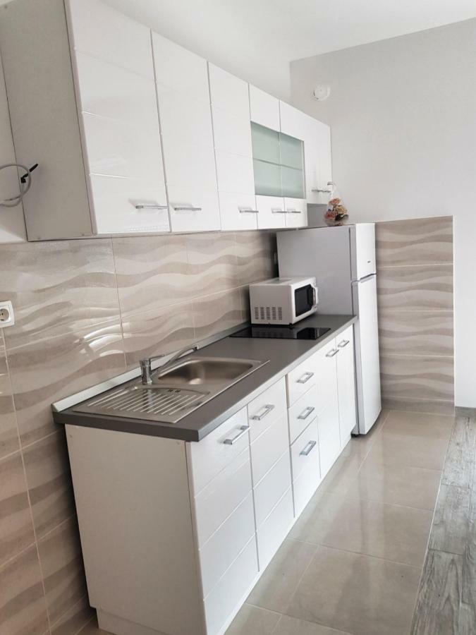 Kaštel SućuracApartman Nelaアパートメント エクステリア 写真